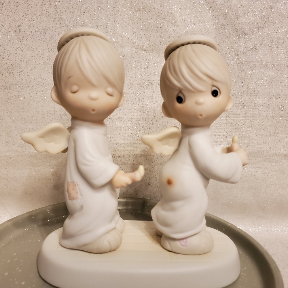 PRECIOUS Moments Figurine - Holy Smokes